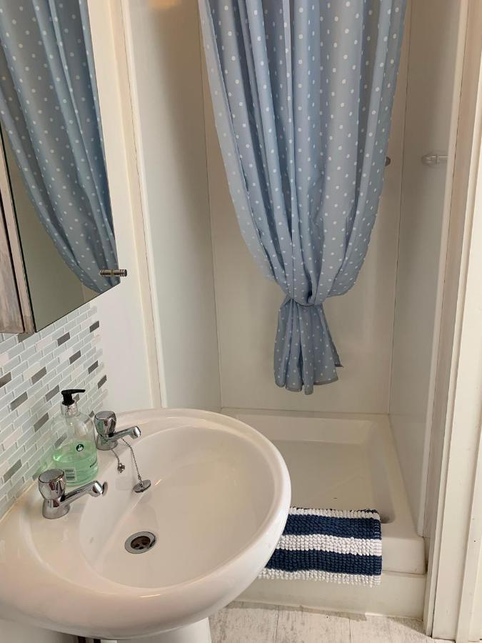 Little Karenza Is The Perfect Cornish Getaway Villa Saint Anthony ภายนอก รูปภาพ