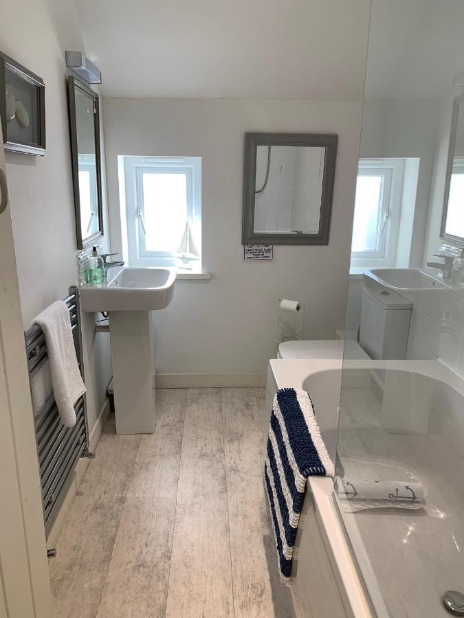 Little Karenza Is The Perfect Cornish Getaway Villa Saint Anthony ภายนอก รูปภาพ